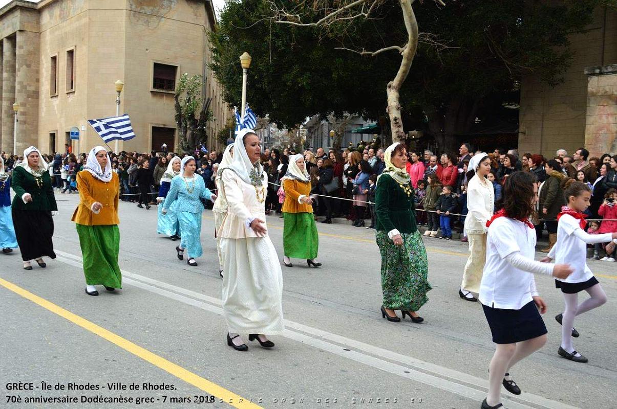 166- Rhodes- Defile Dodecanese grec.JPG